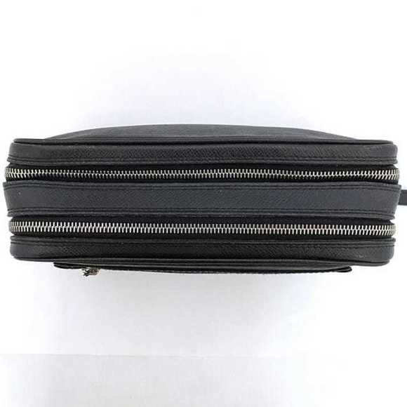 LOUIS VUITTON Pavel Clutch Bag - Picture 4 of 11